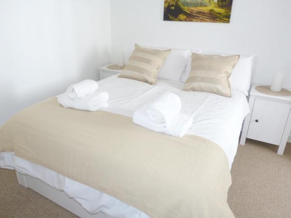 8 Cathedral Street Apartment ดังเคลด์ ภายนอก รูปภาพ